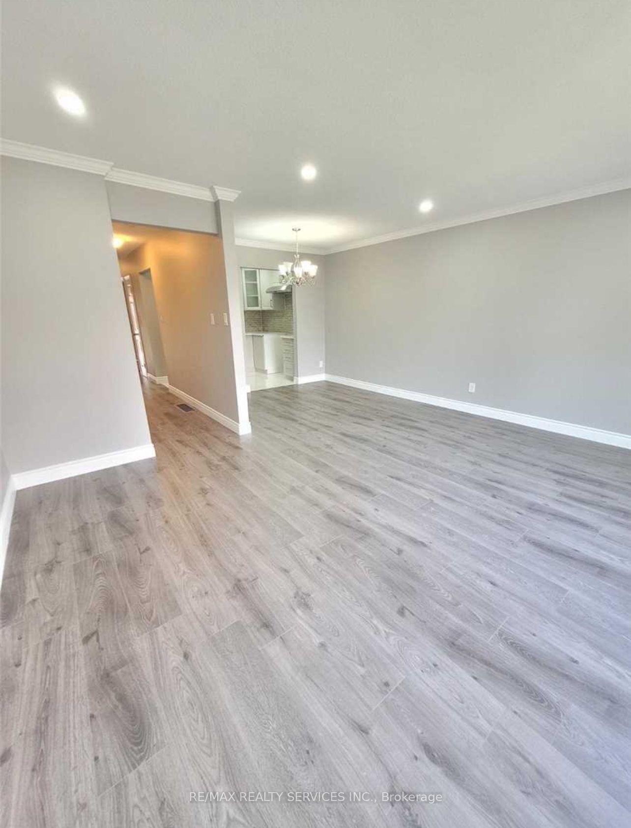 Photo 7 of Unit Upper, 47 Princess Street, Orangeville — HOMEH