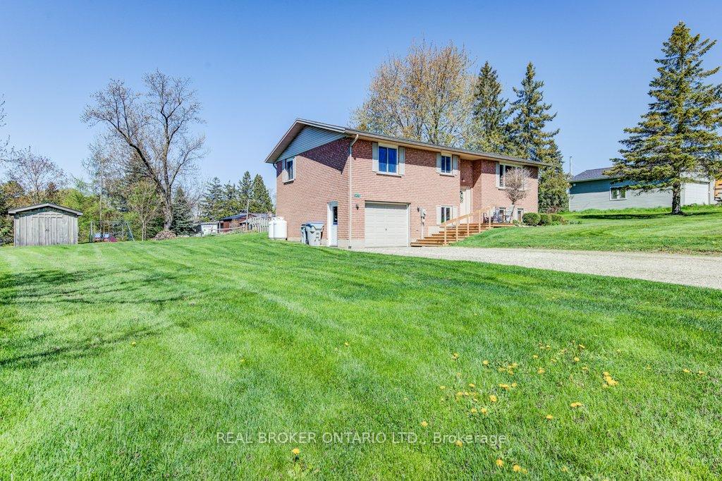 Photo 4 of 5478 BROWN Street, Perth East, North Easthope — HOMEH