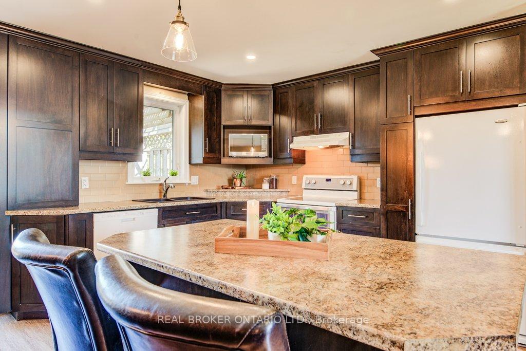 Photo 16 of 5478 BROWN Street, Perth East, North Easthope — HOMEH