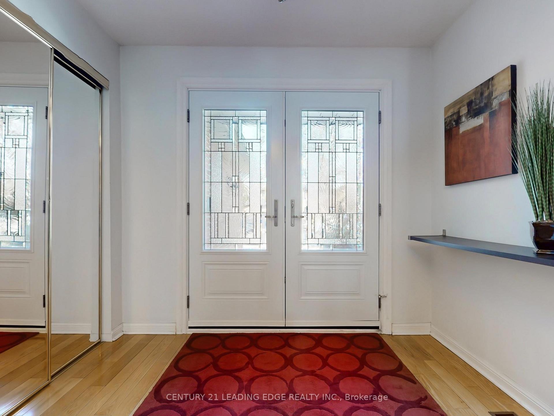 Photo 4 of 115 Tilman Circle, Markham, Markham Village — HOMEH
