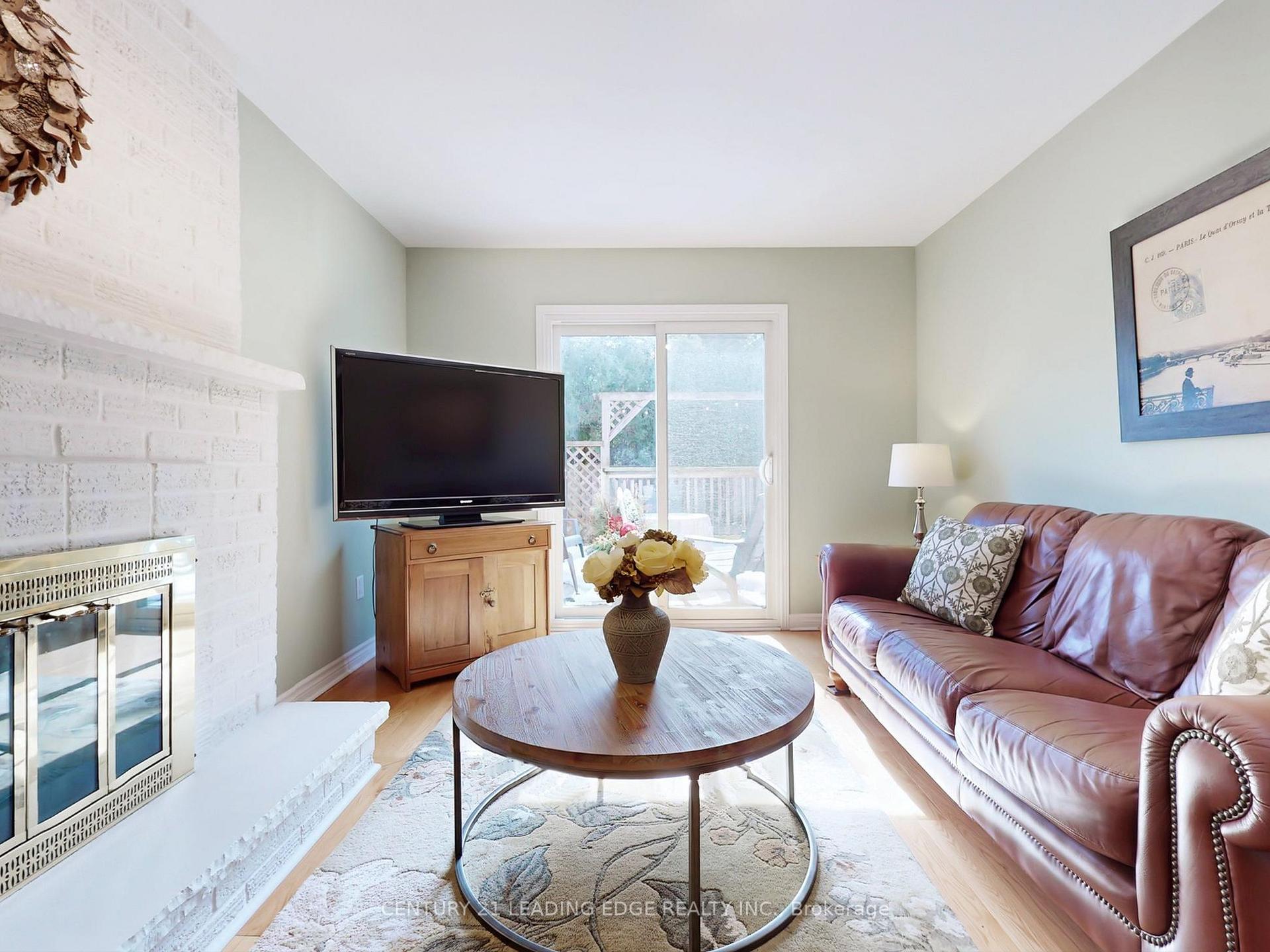 Photo 11 of 115 Tilman Circle, Markham, Markham Village — HOMEH
