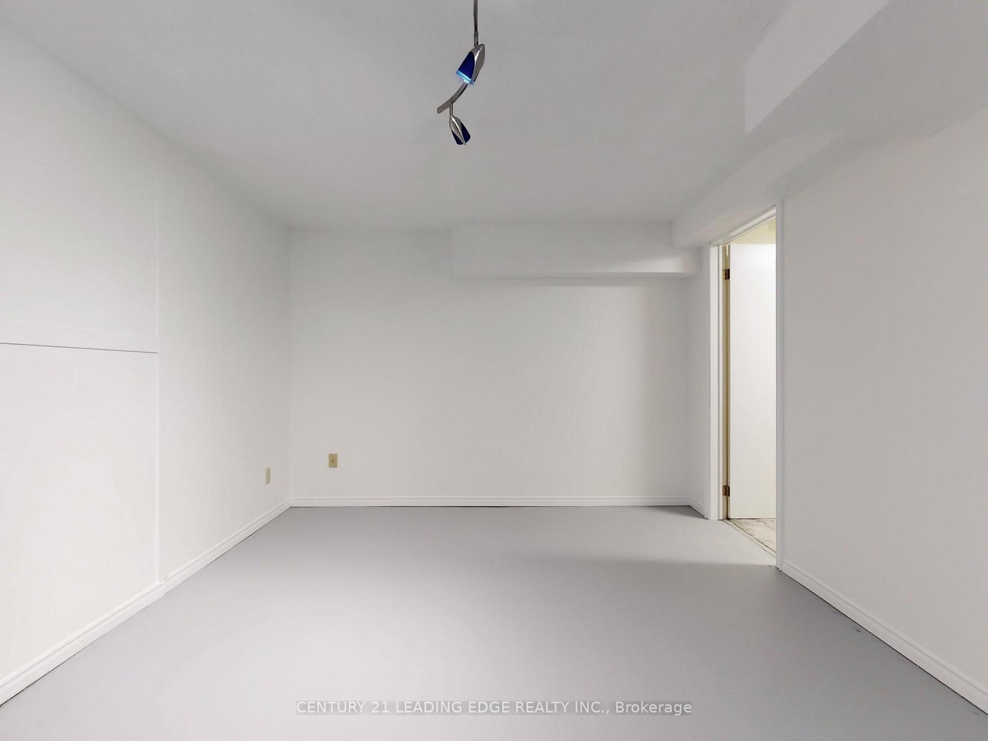 Photo 31 of 115 Tilman Circle, Markham, Markham Village — HOMEH