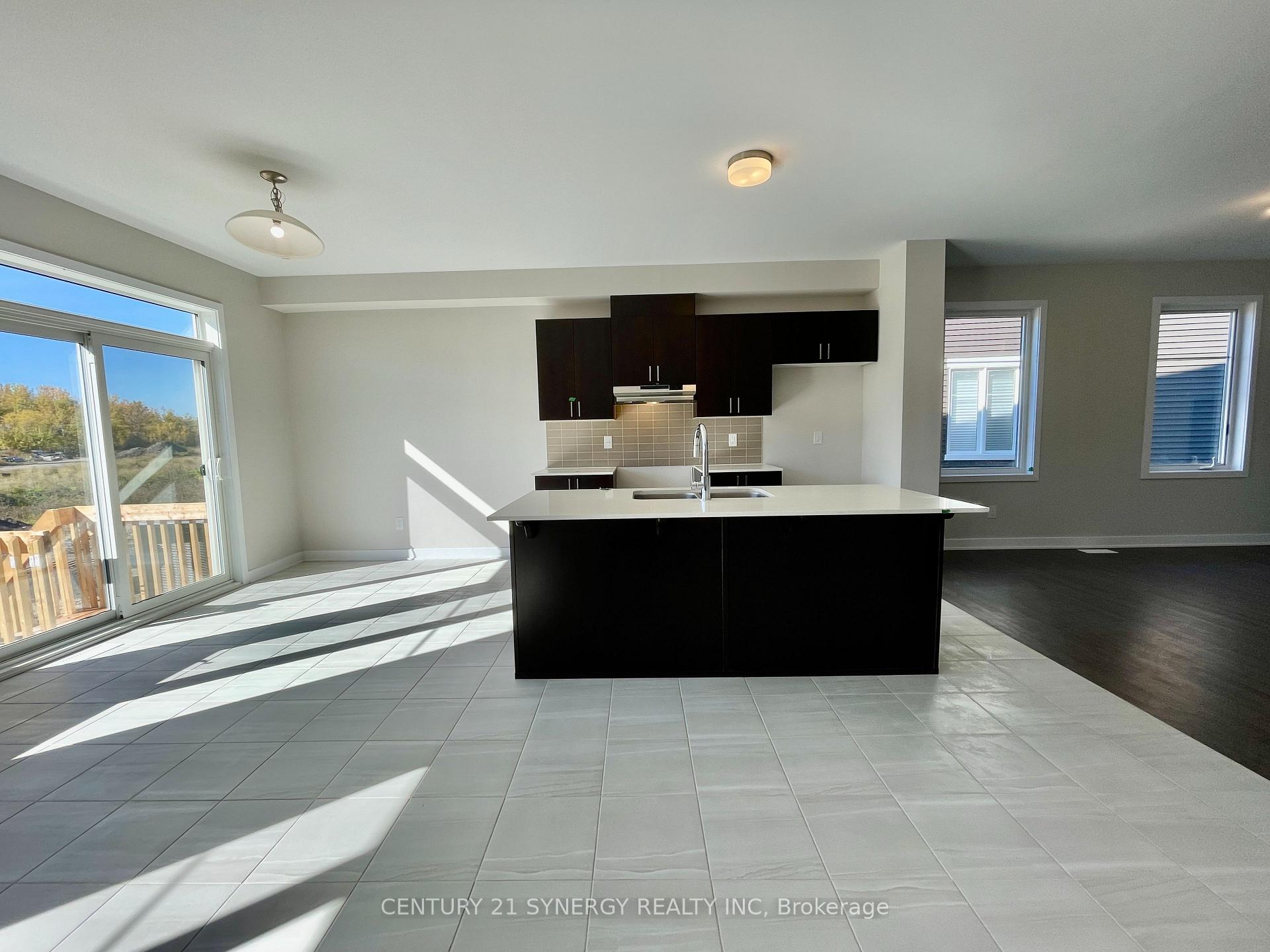 Photo 12 of 862 Henslows Circle, Ottawa, Avalon West — HOMEH