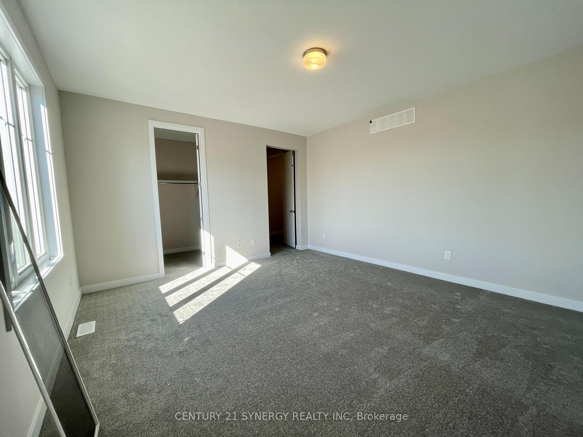 Photo 21 of 862 Henslows Circle, Ottawa, Avalon West — HOMEH