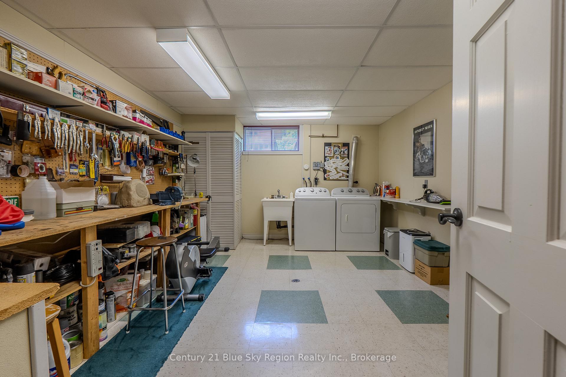 Photo 39 of 107 Nottingham Drive, North Bay, Airport — HOMEH