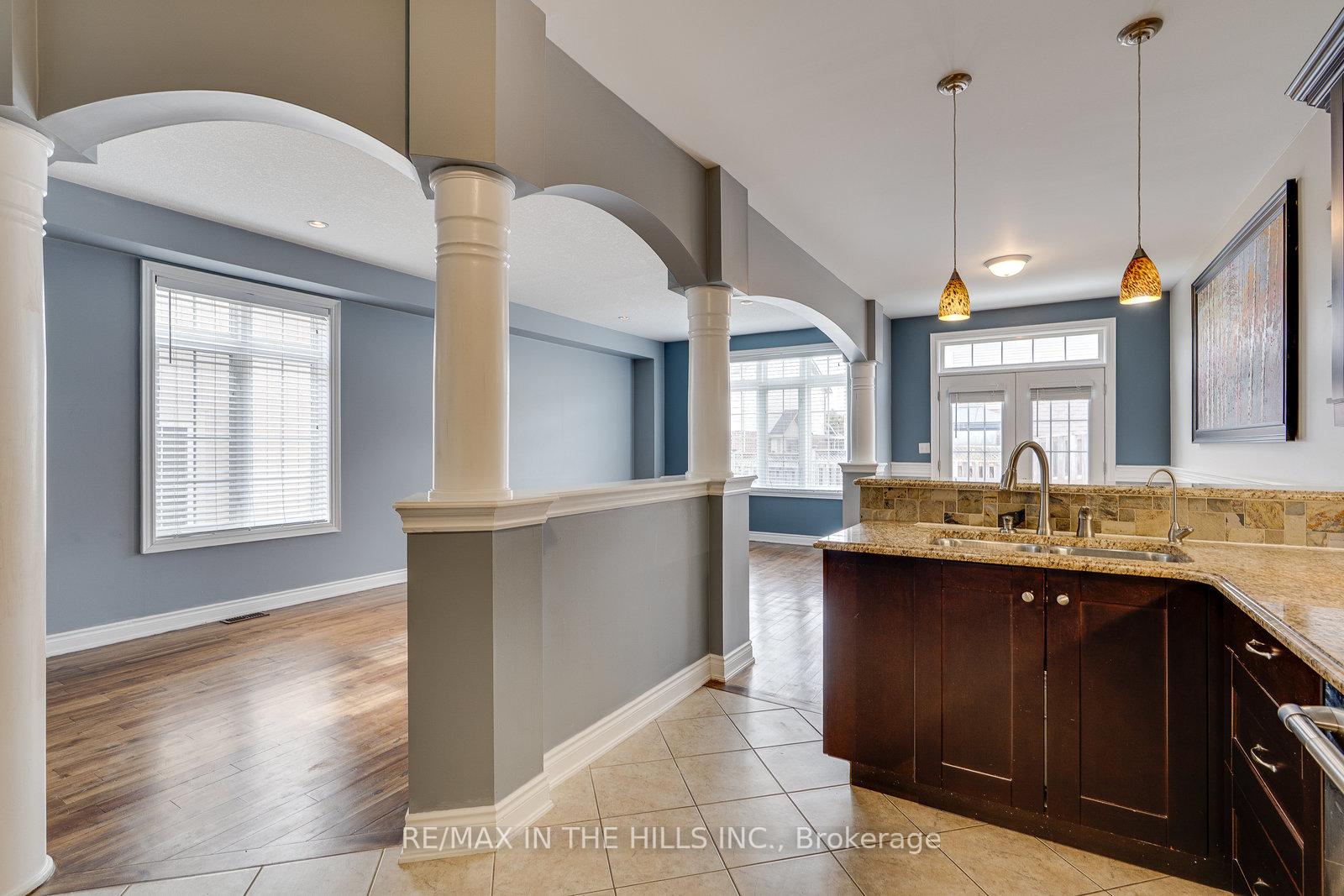 Photo 12 of 12 James Arnott Crescent, Orangeville — HOMEH