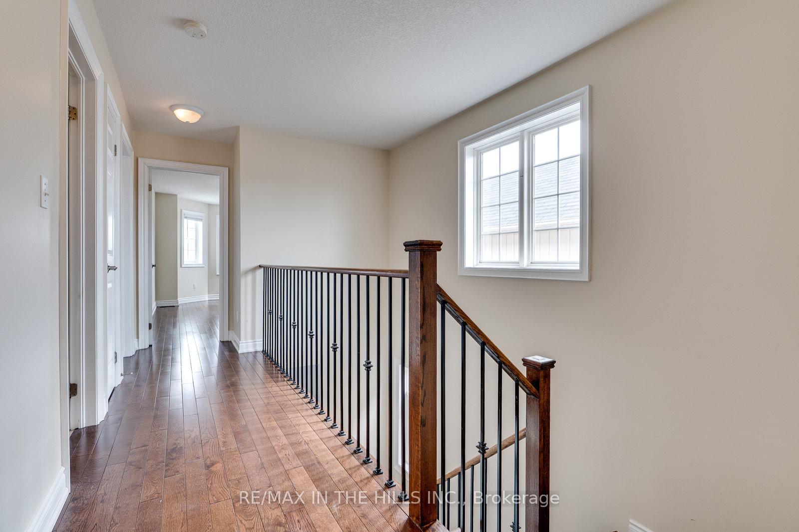 Photo 17 of 12 James Arnott Crescent, Orangeville — HOMEH