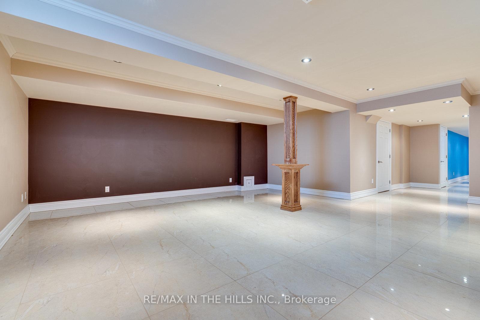 Photo 27 of 12 James Arnott Crescent, Orangeville — HOMEH