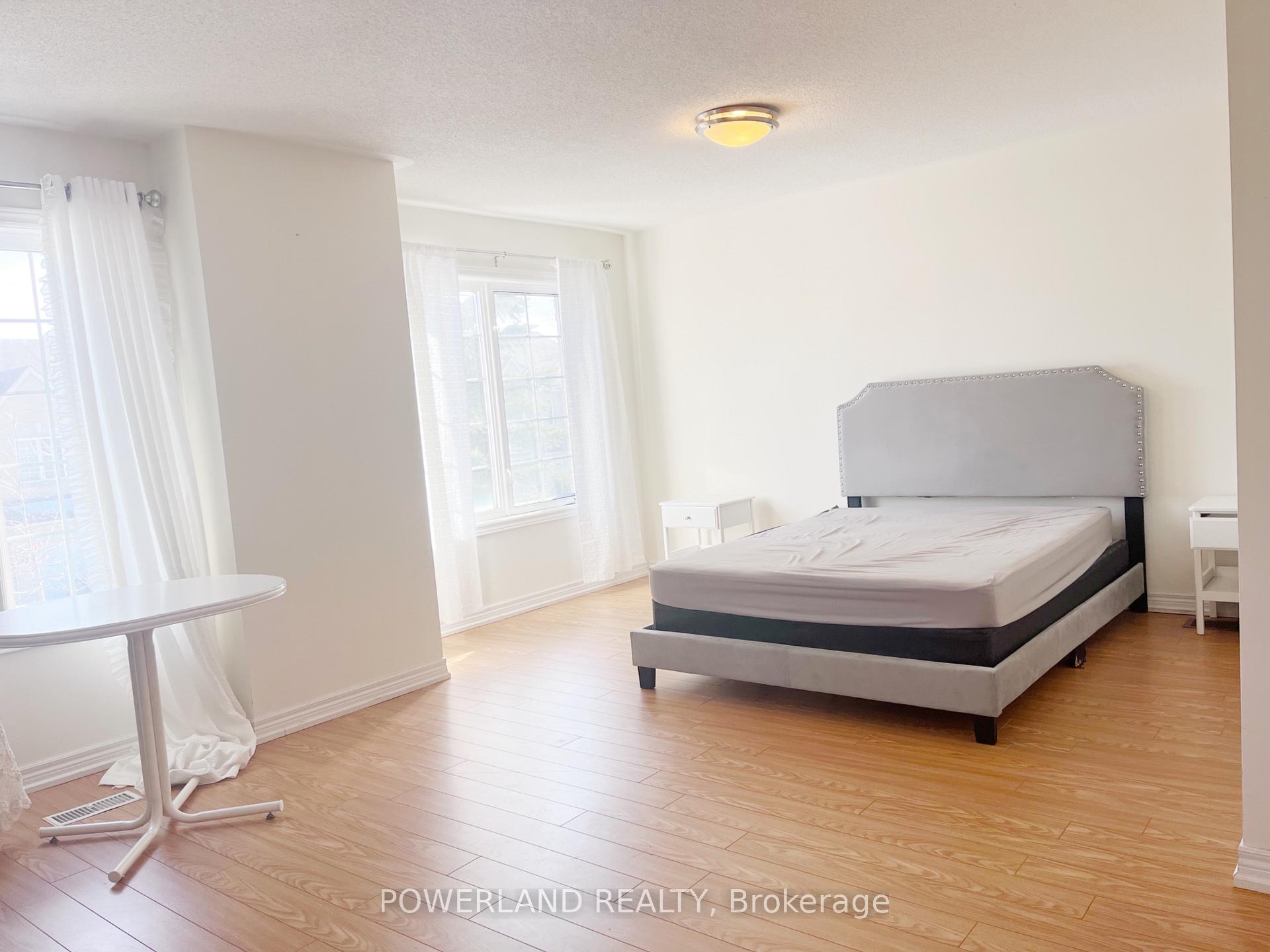 Photo 9 of 186 Sunway Square, Markham, Raymerville — HOMEH