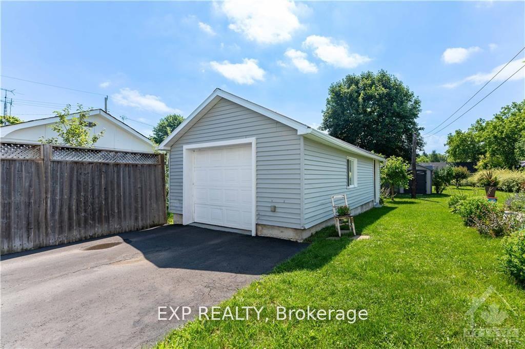 Photo 2 of 50 Victoria Street E, North Glengarry, Alexandria — HOMEH
