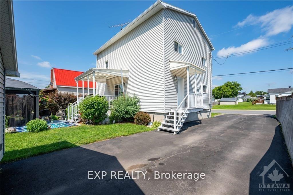 Photo 23 of 50 Victoria Street E, North Glengarry, Alexandria — HOMEH
