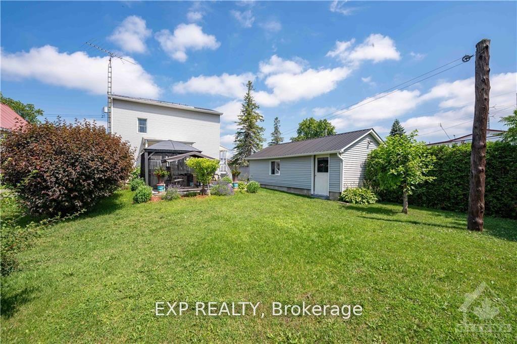 Photo 28 of 50 Victoria Street E, North Glengarry, Alexandria — HOMEH