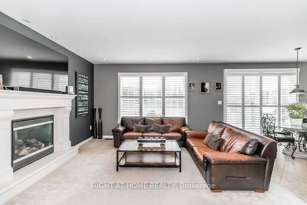 Photo 3 of 69 Callander Crescent, New Tecumseth, Alliston — HOMEH