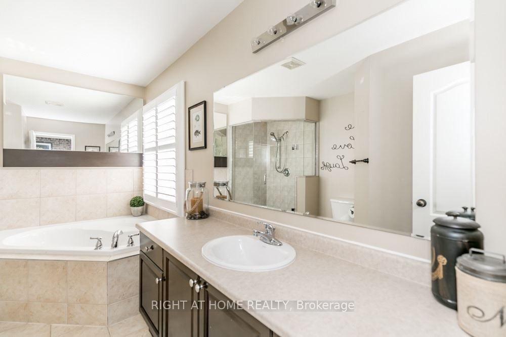 Photo 9 of 69 Callander Crescent, New Tecumseth, Alliston — HOMEH