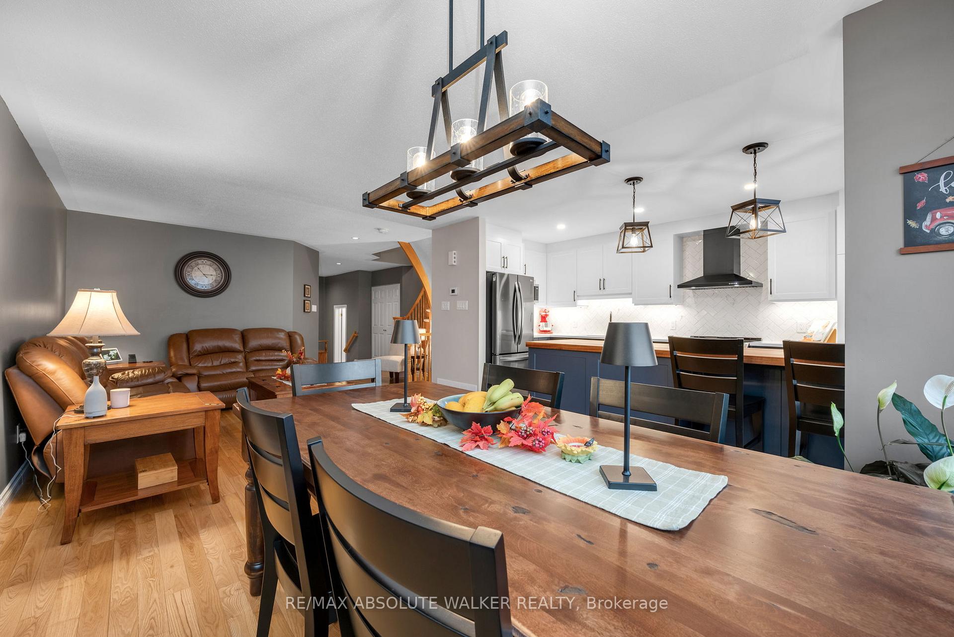 Photo 16 of 713 Carmella Crescent, Ottawa, Avalon East — HOMEH