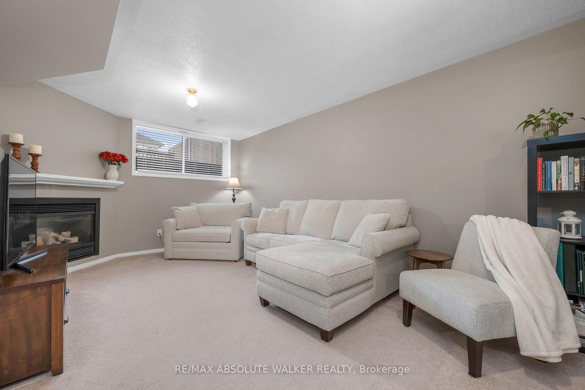 Photo 42 of 713 Carmella Crescent, Ottawa, Avalon East — HOMEH
