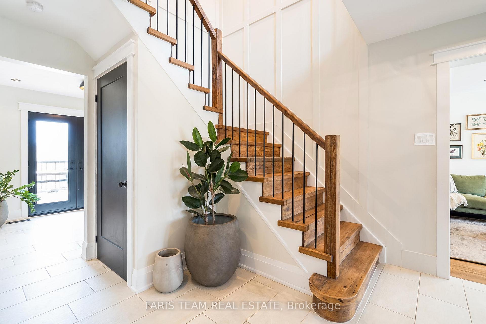 Photo 7 of 261 Edenwood Crescent, Orangeville — HOMEH