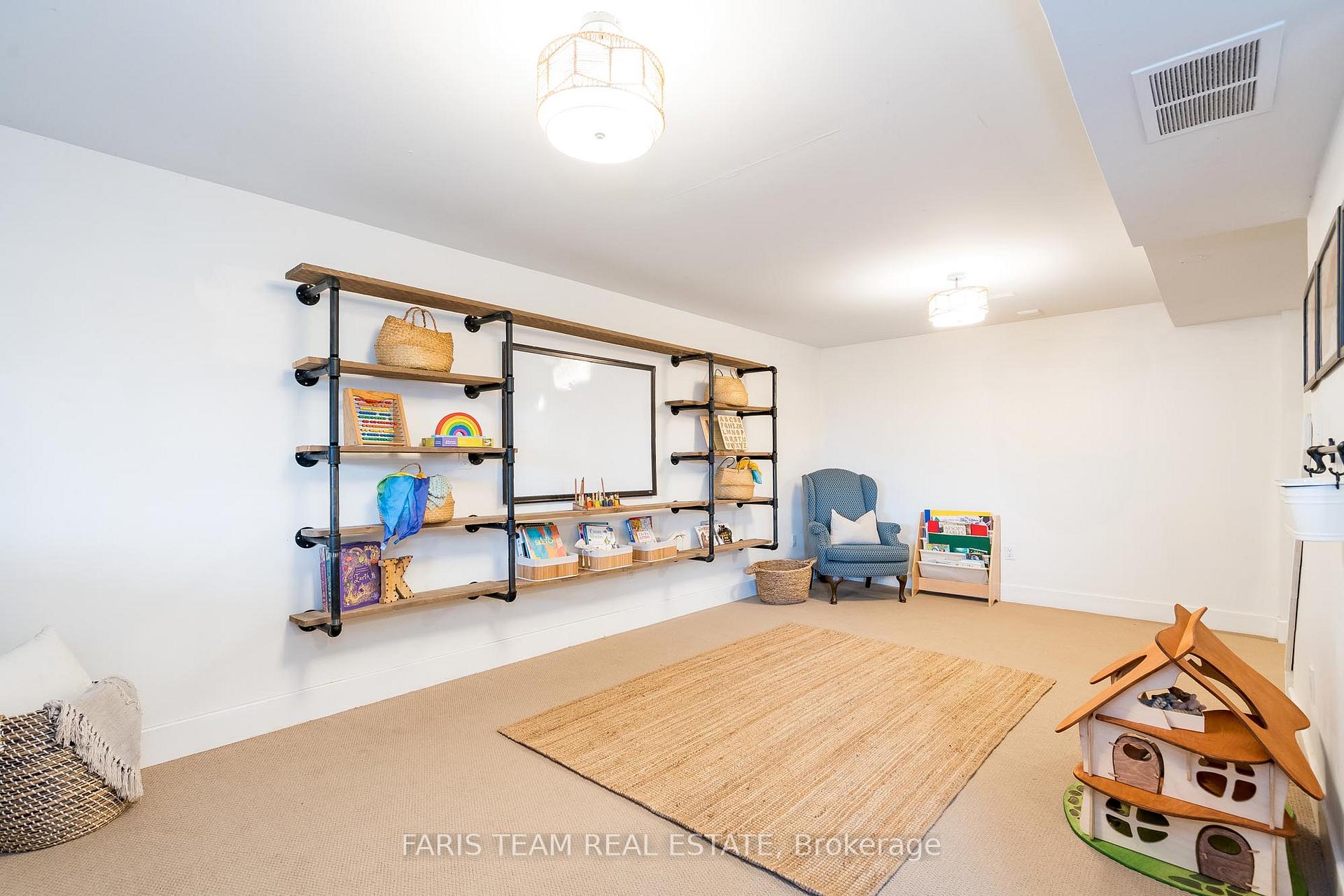 Photo 23 of 261 Edenwood Crescent, Orangeville — HOMEH