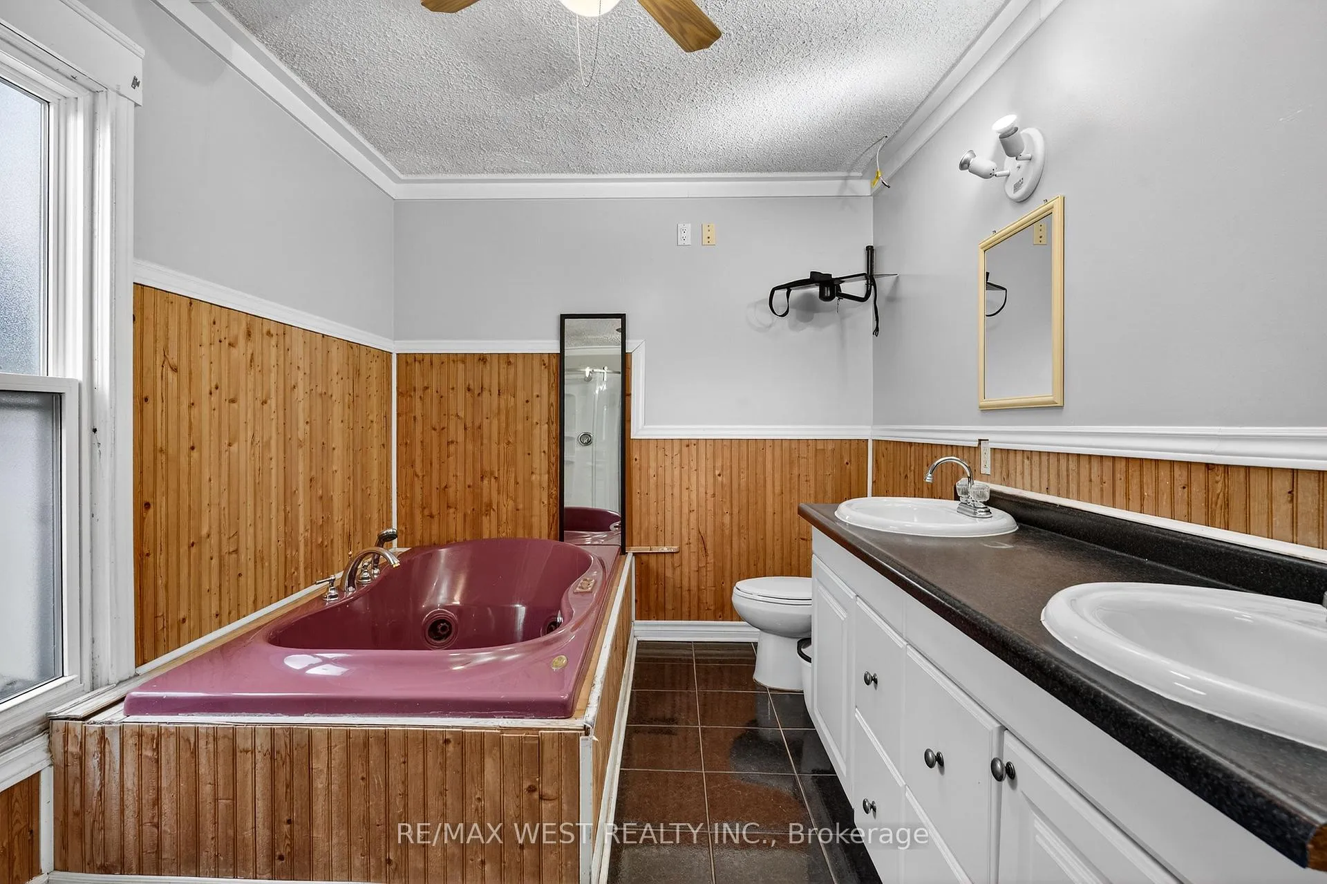 Photo 94 of 6175 Barker Street, Niagara Falls, Dorchester — HOMEH