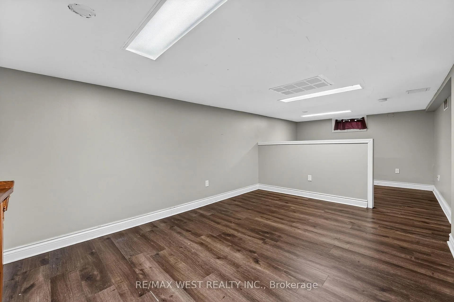 Photo 148 of 6175 Barker Street, Niagara Falls, Dorchester — HOMEH