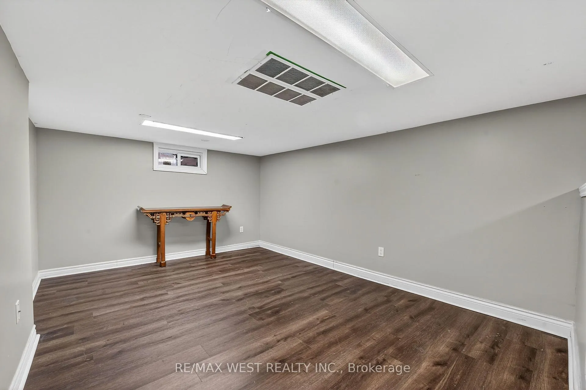 Photo 150 of 6175 Barker Street, Niagara Falls, Dorchester — HOMEH