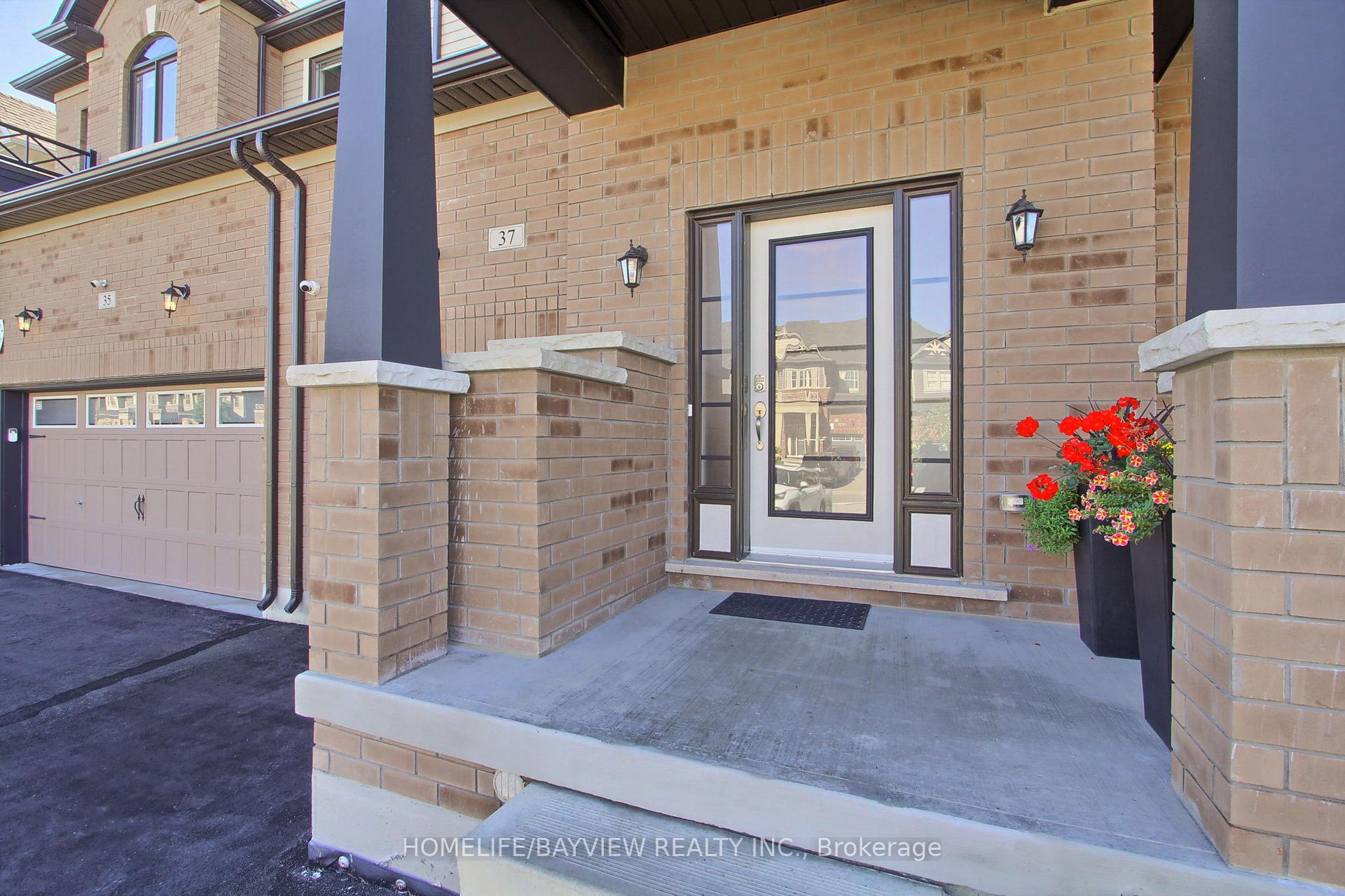 Photo 4 of 37 Arnold Crescent, New Tecumseth, Alliston — HOMEH
