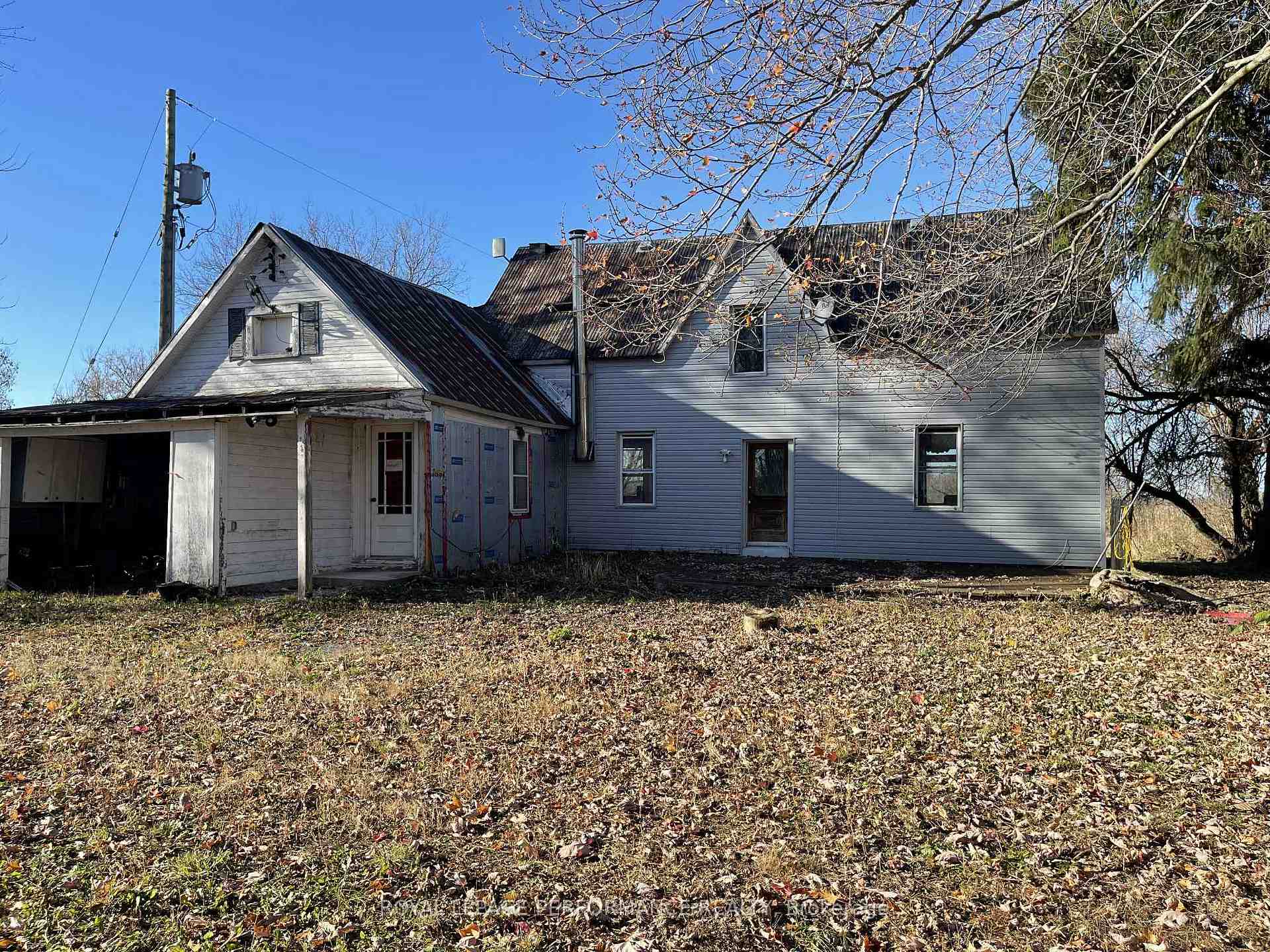 Front of 15240 Concession 6-7 Road