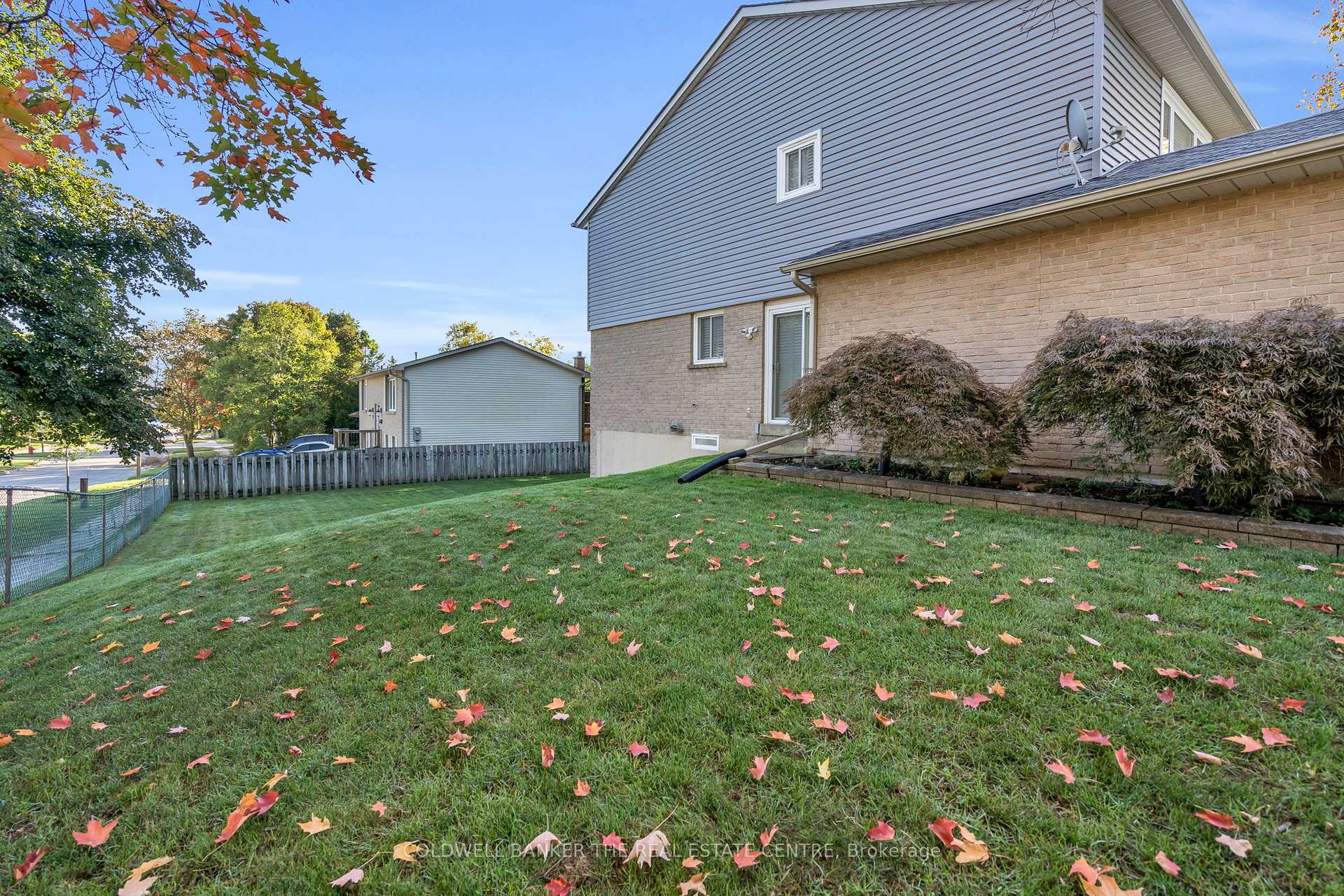Photo 22 of 1 Andrew Avenue, Orangeville — HOMEH