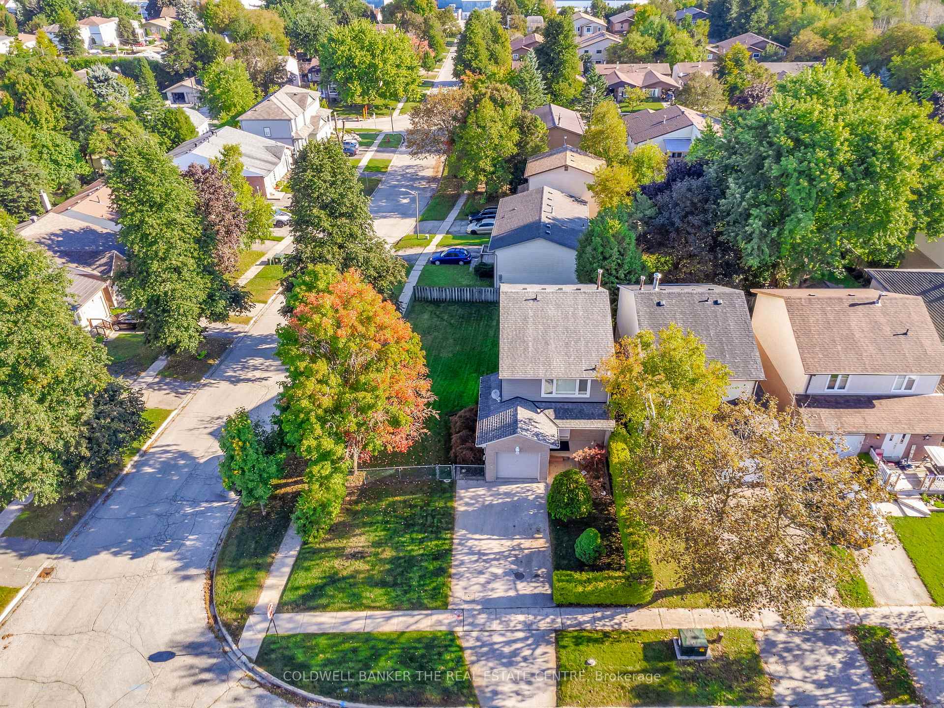 Photo 26 of 1 Andrew Avenue, Orangeville — HOMEH