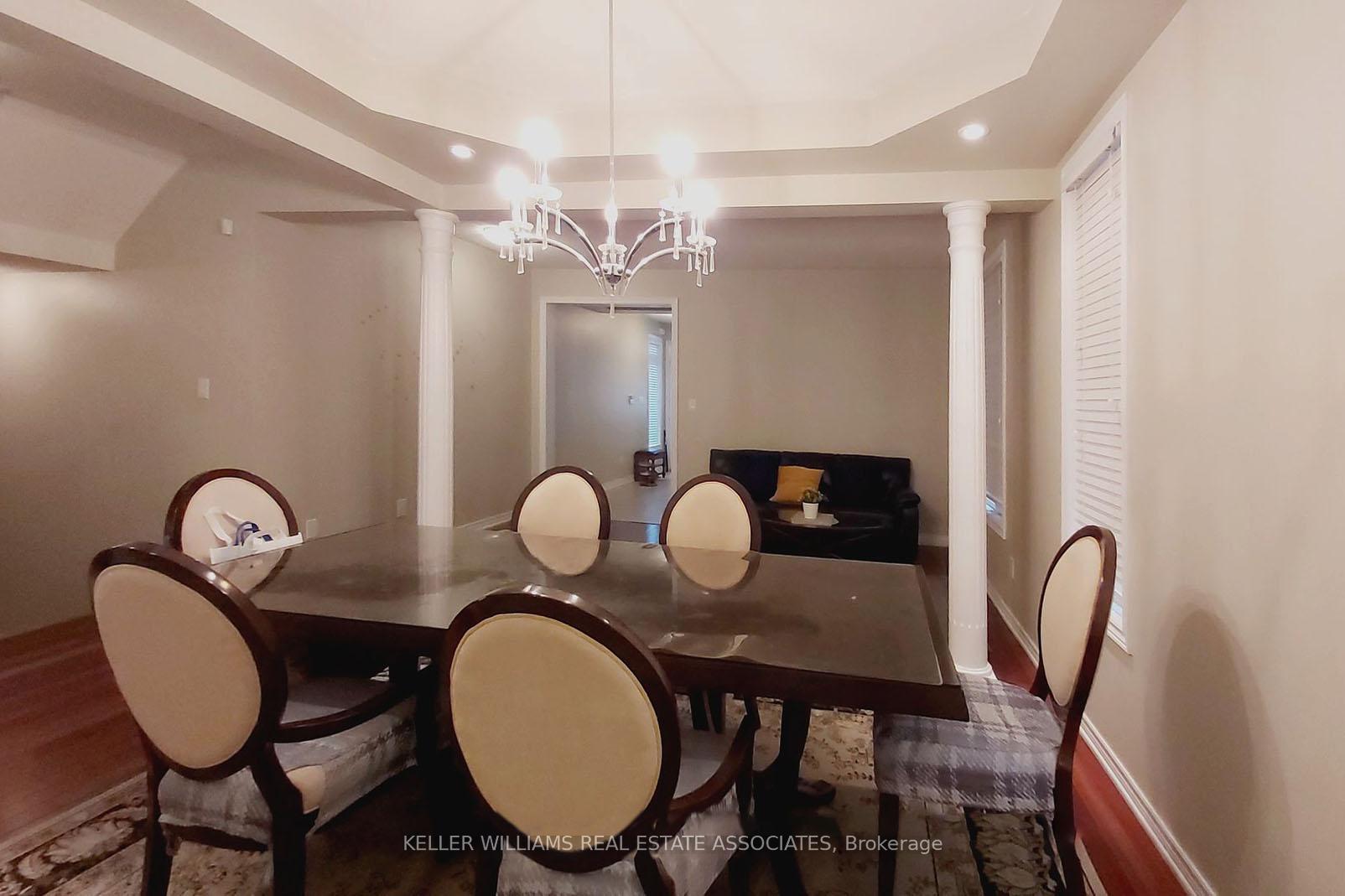 Photo 3 of 111 Geddington Crescent, Markham, Box Grove — HOMEH