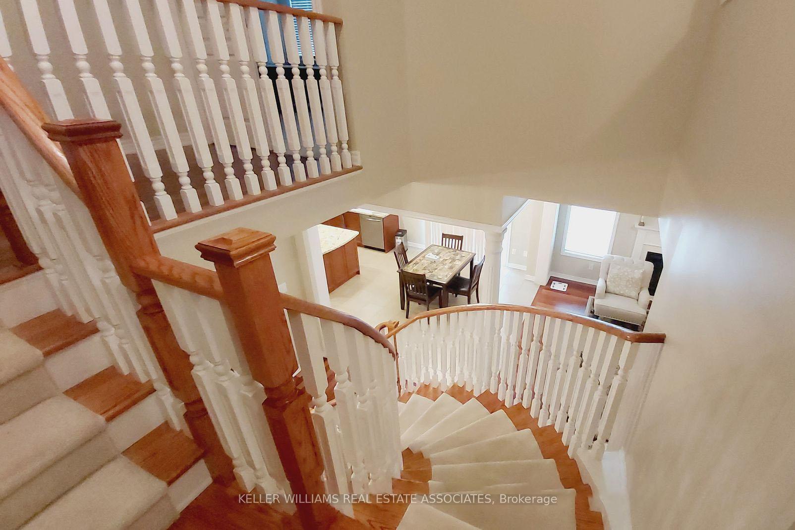 Photo 9 of 111 Geddington Crescent, Markham, Box Grove — HOMEH