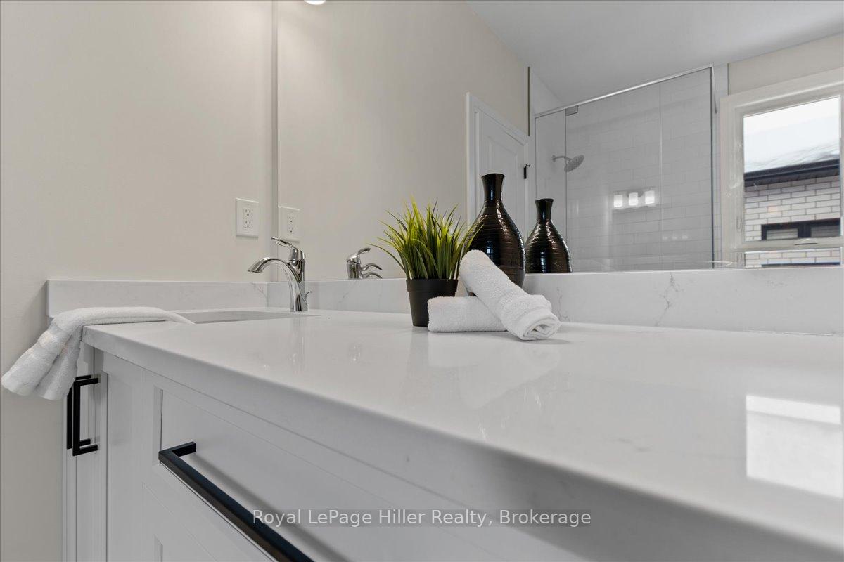Photo 31 of 74 Pugh Street E, Perth East, Milverton — HOMEH