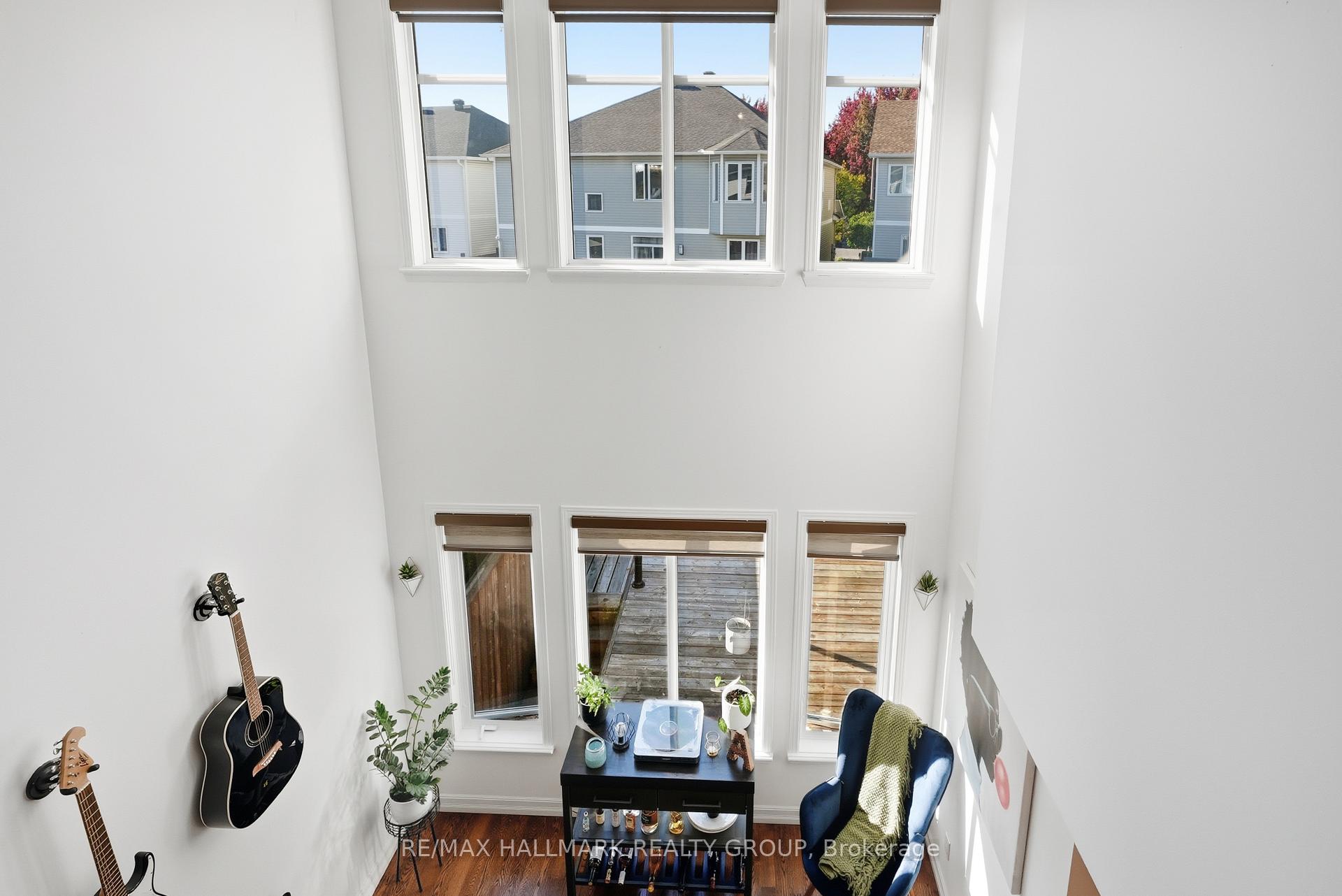 Photo 24 of 2044 Bergamot Circle, Ottawa, Springridge/East Village — HOMEH
