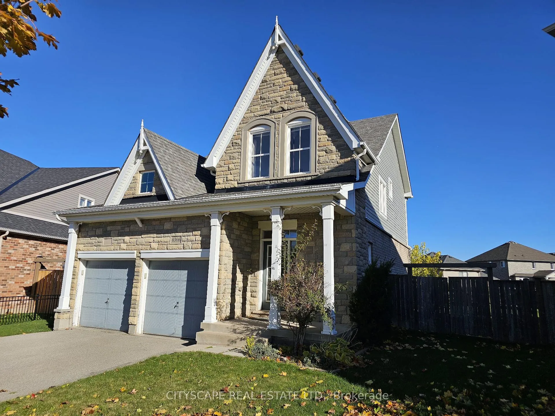 Photo 3 of 6366 Dilalla Crescent, Niagara Falls, Forestview — HOMEH