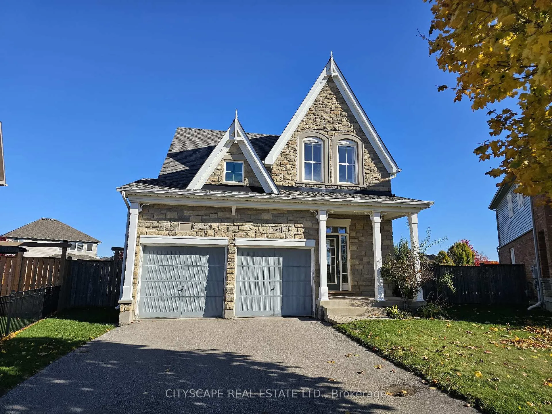 Photo 5 of 6366 Dilalla Crescent, Niagara Falls, Forestview — HOMEH