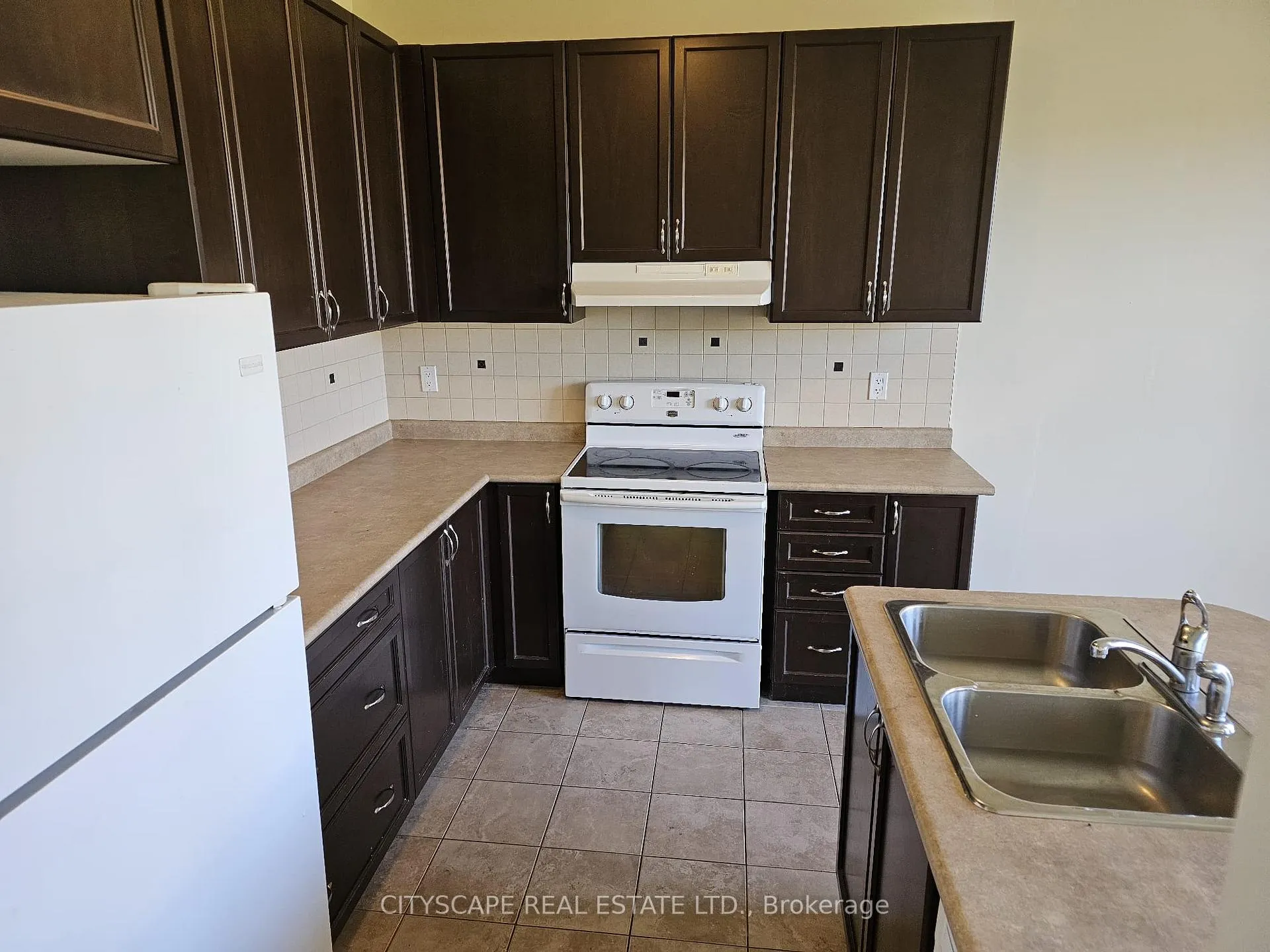 Photo 29 of 6366 Dilalla Crescent, Niagara Falls, Forestview — HOMEH