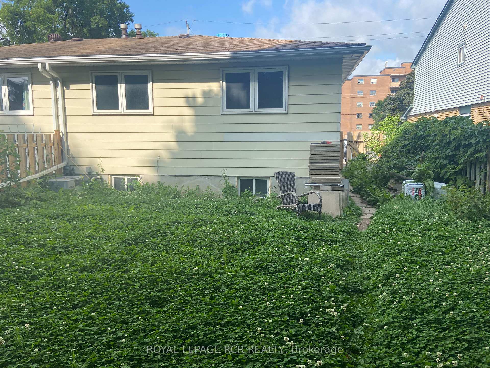 Photo 9 of 85 Second Street, Orangeville — HOMEH
