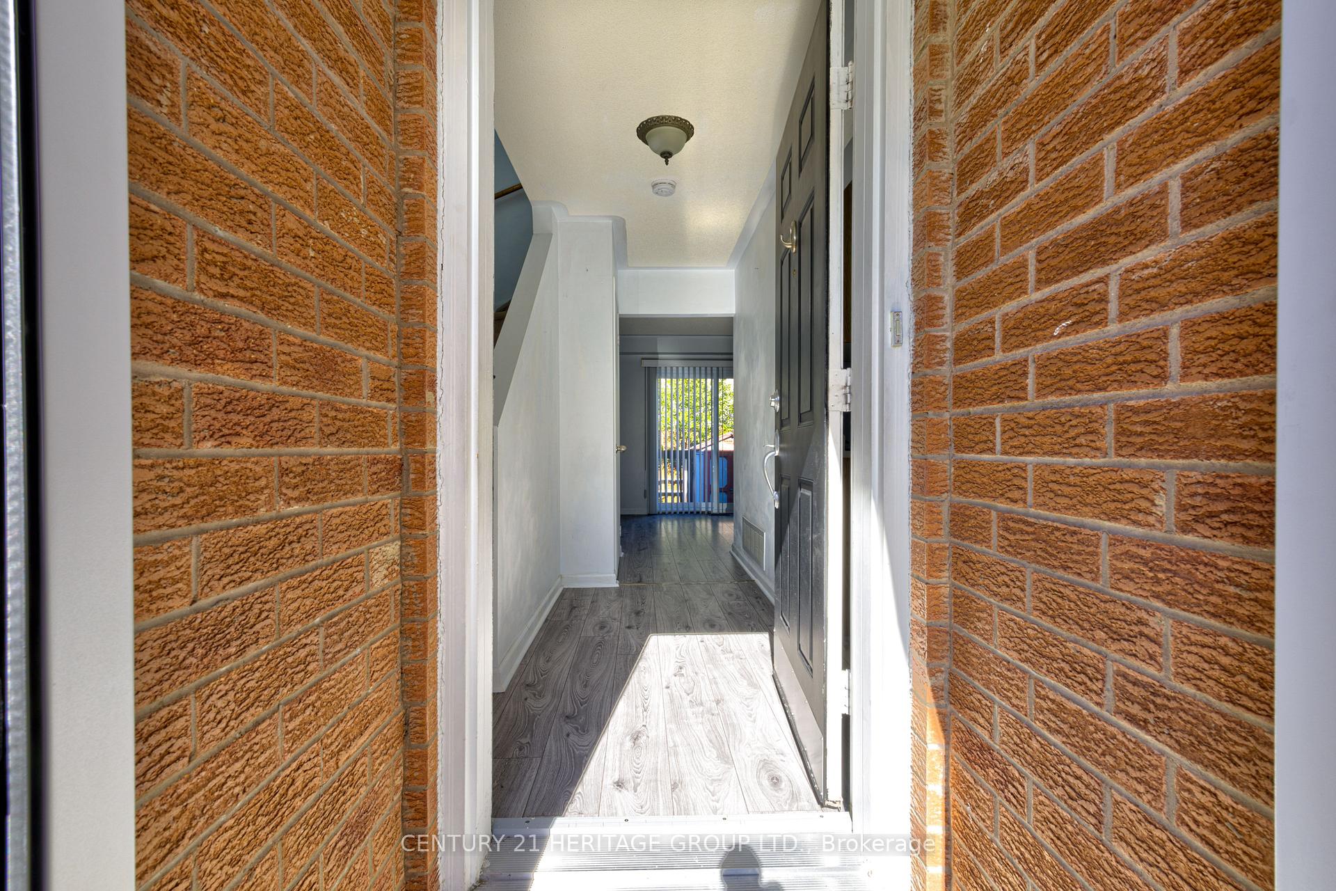 Photo 2 of 89 Potter Crescent, New Tecumseth, Tottenham — HOMEH