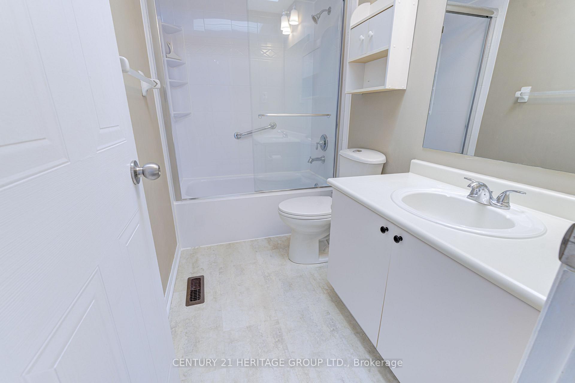 Photo 17 of 89 Potter Crescent, New Tecumseth, Tottenham — HOMEH