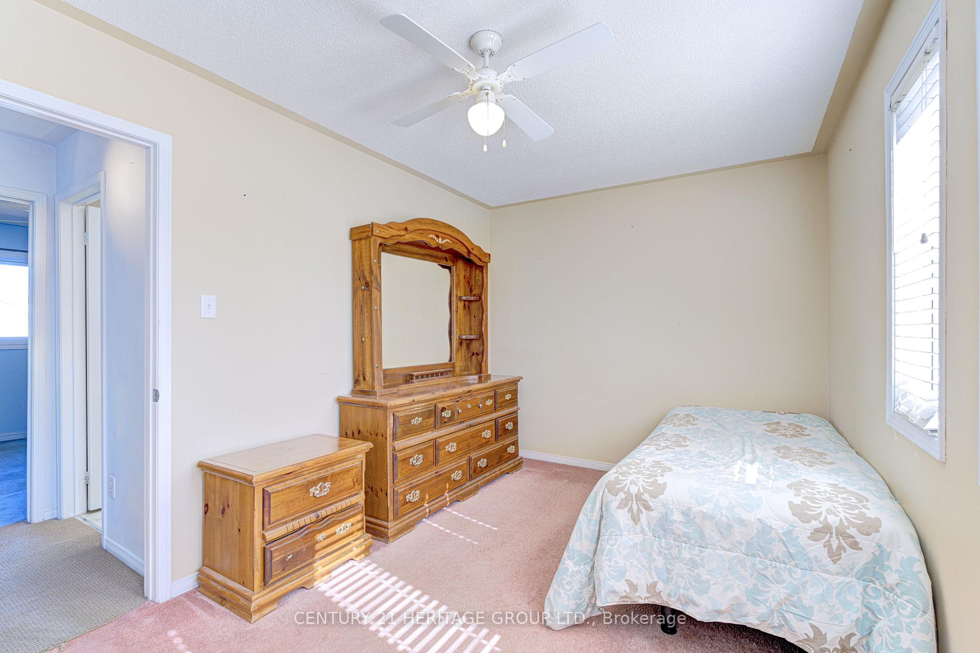 Photo 19 of 89 Potter Crescent, New Tecumseth, Tottenham — HOMEH