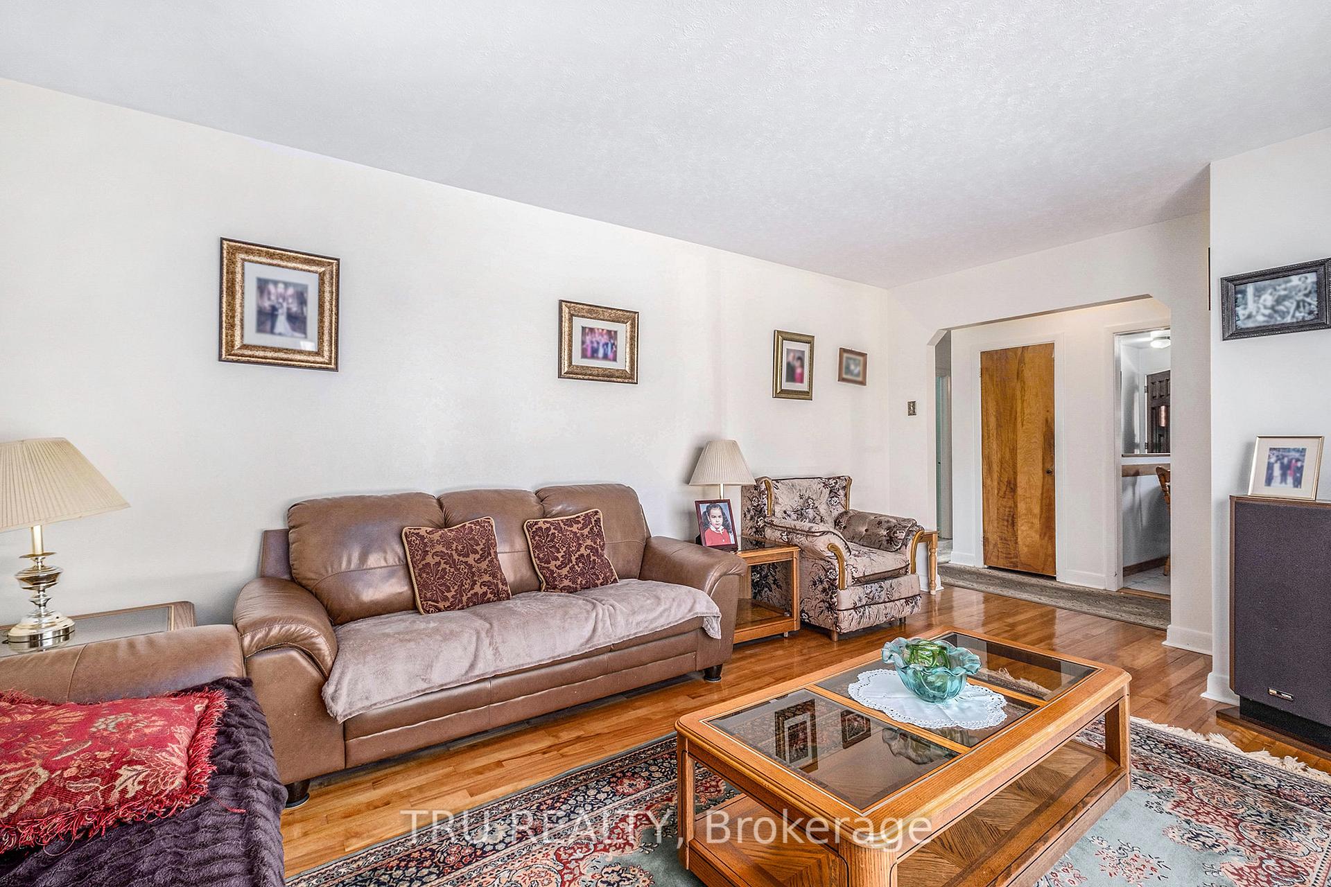 Photo 8 of 618 Mutual Street, Ottawa, Castle Heights/Rideau High — HOMEH