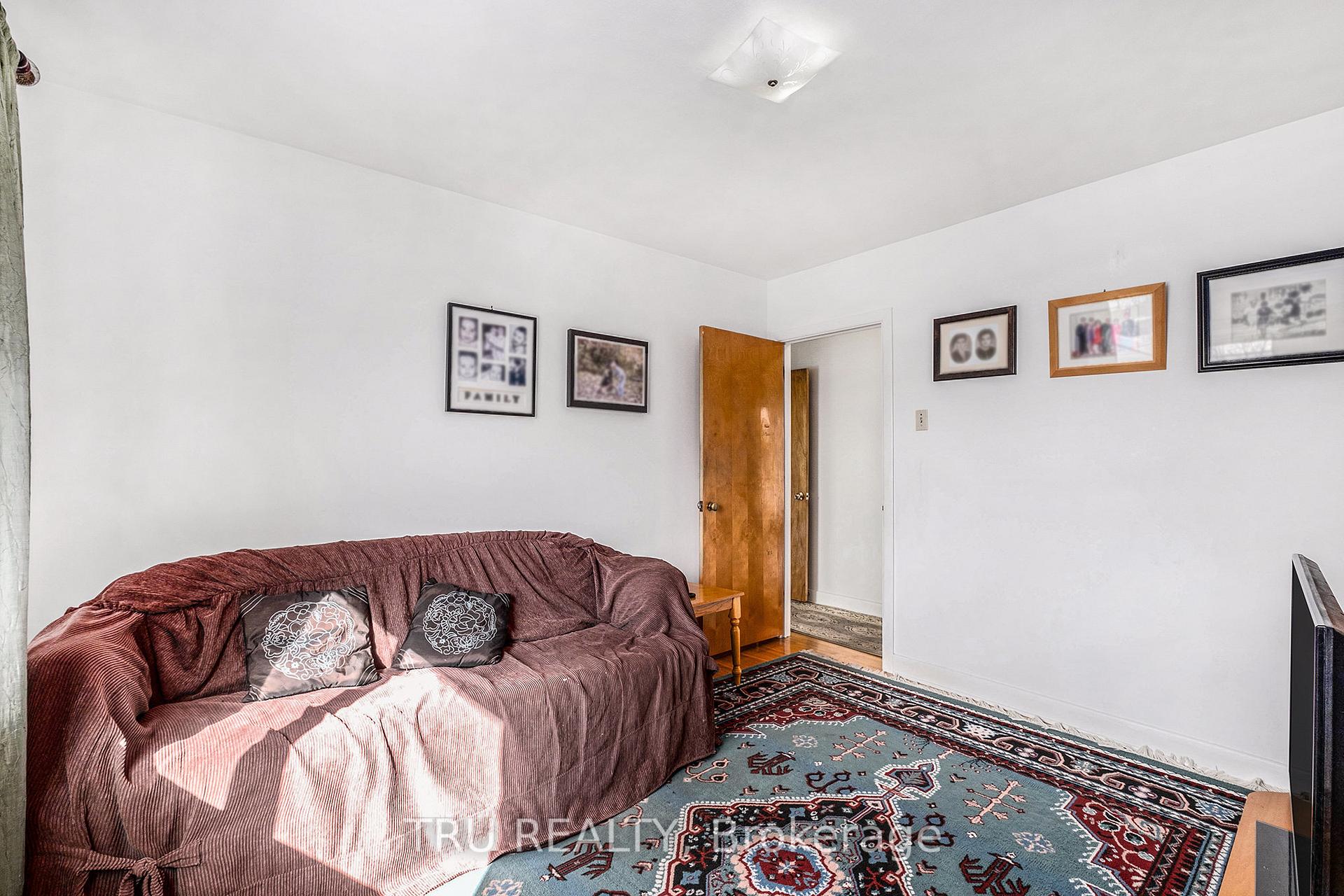 Photo 18 of 618 Mutual Street, Ottawa, Castle Heights/Rideau High — HOMEH