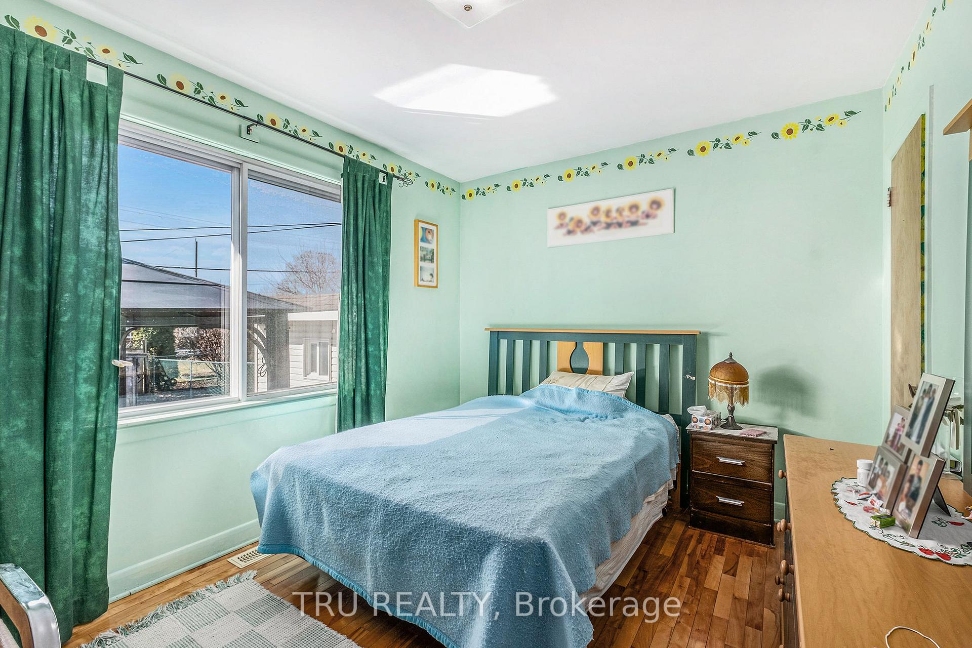 Photo 19 of 618 Mutual Street, Ottawa, Castle Heights/Rideau High — HOMEH