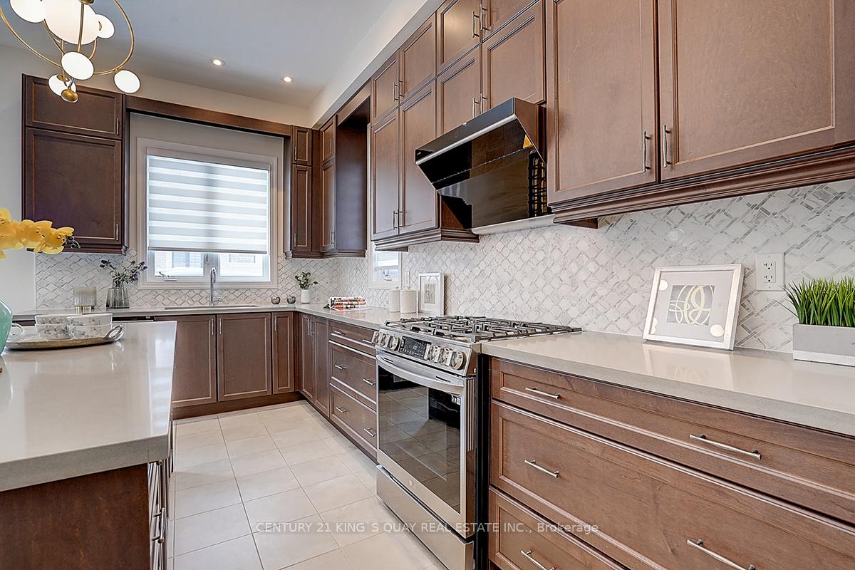 Photo 14 of 30 Collier Crescent, Markham, Wismer — HOMEH