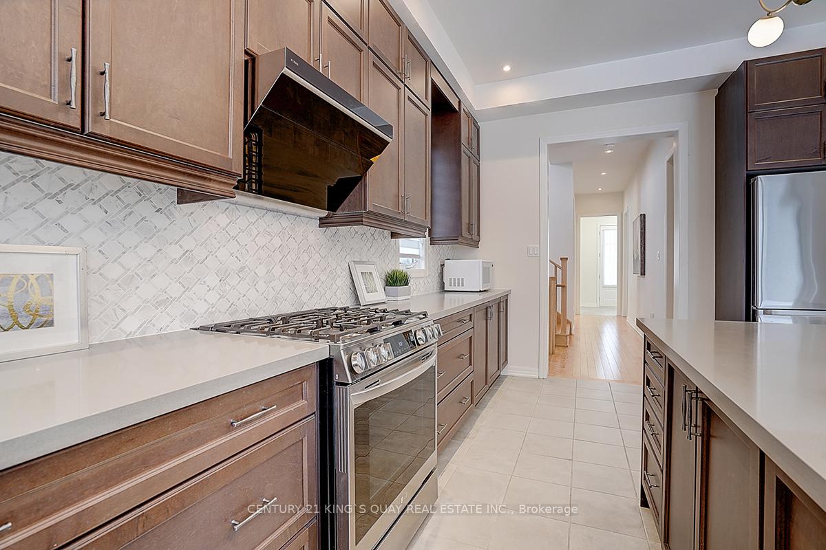 Photo 20 of 30 Collier Crescent, Markham, Wismer — HOMEH