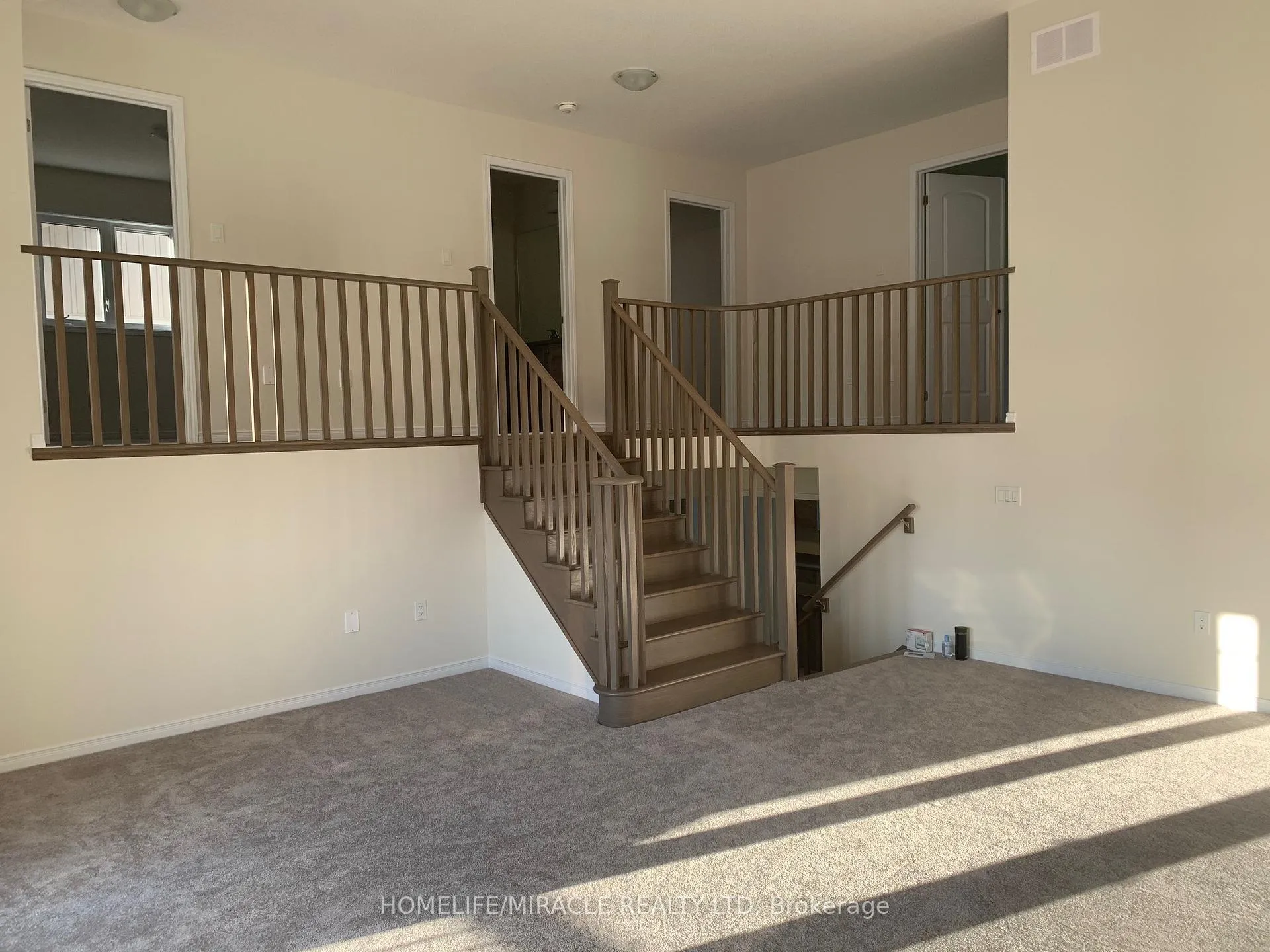 Photo 18 of 7844 Odell Crescent, Niagara Falls, Brown — HOMEH