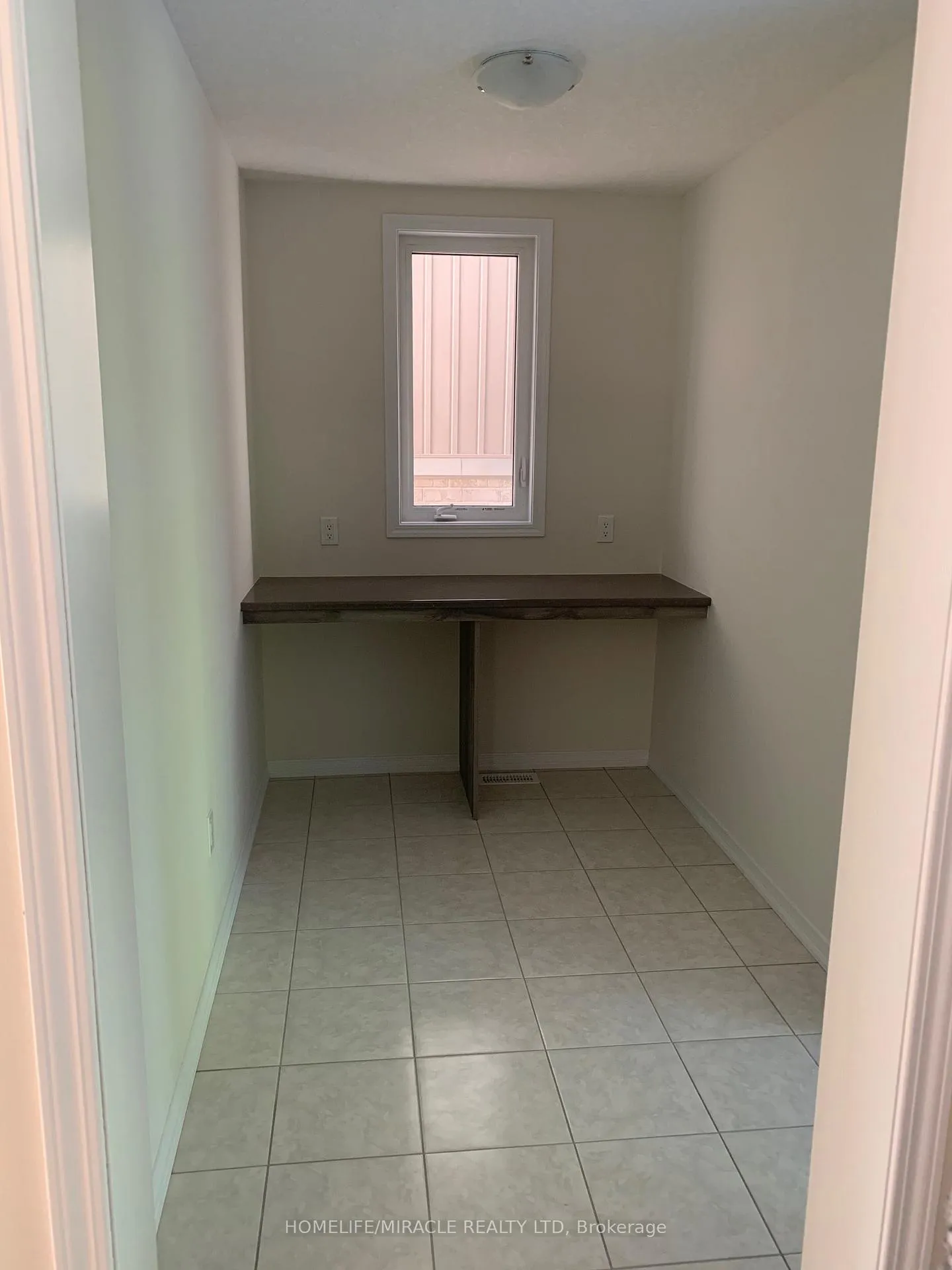 Photo 46 of 7844 Odell Crescent, Niagara Falls, Brown — HOMEH