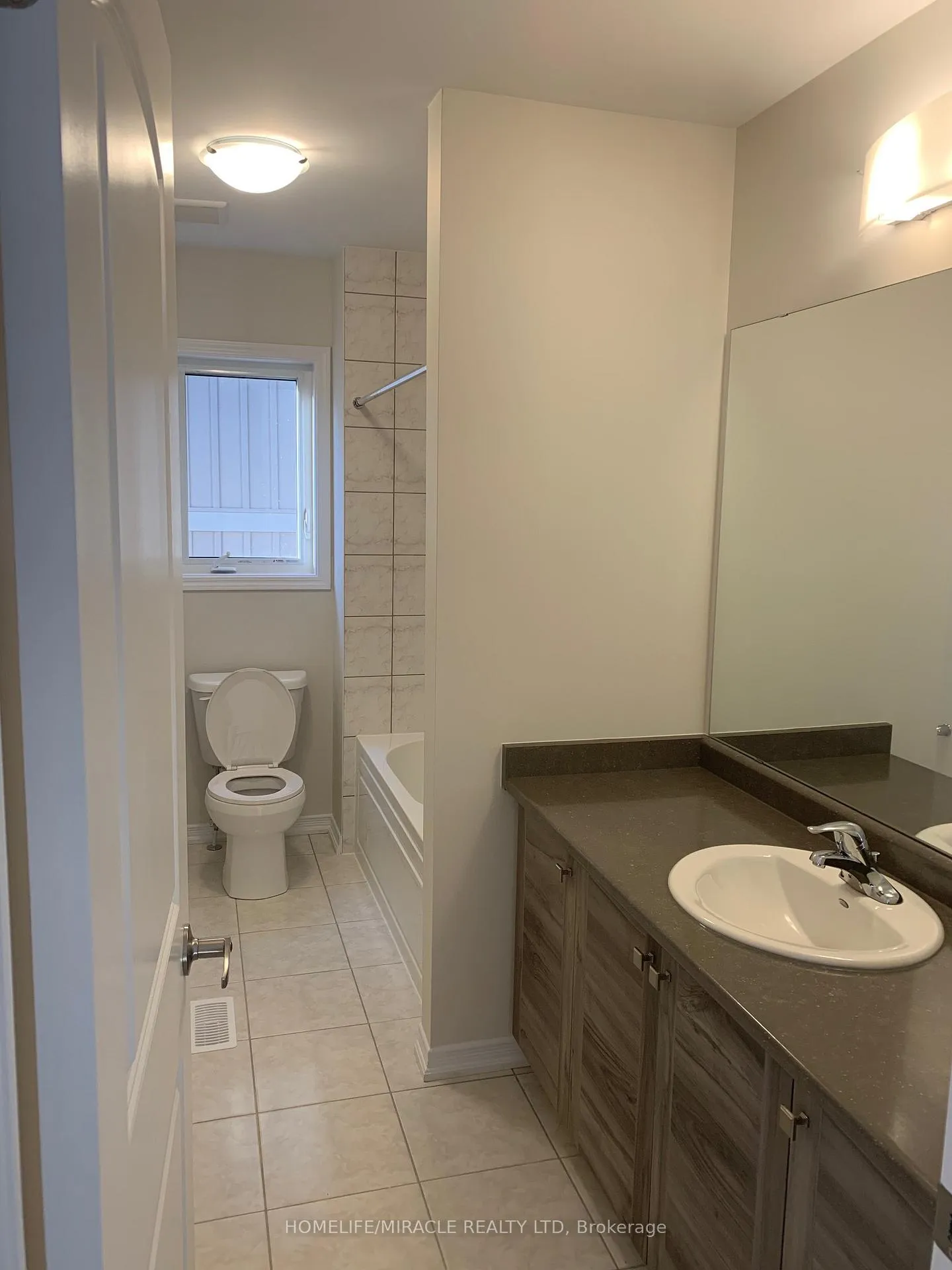Photo 85 of 7844 Odell Crescent, Niagara Falls, Brown — HOMEH