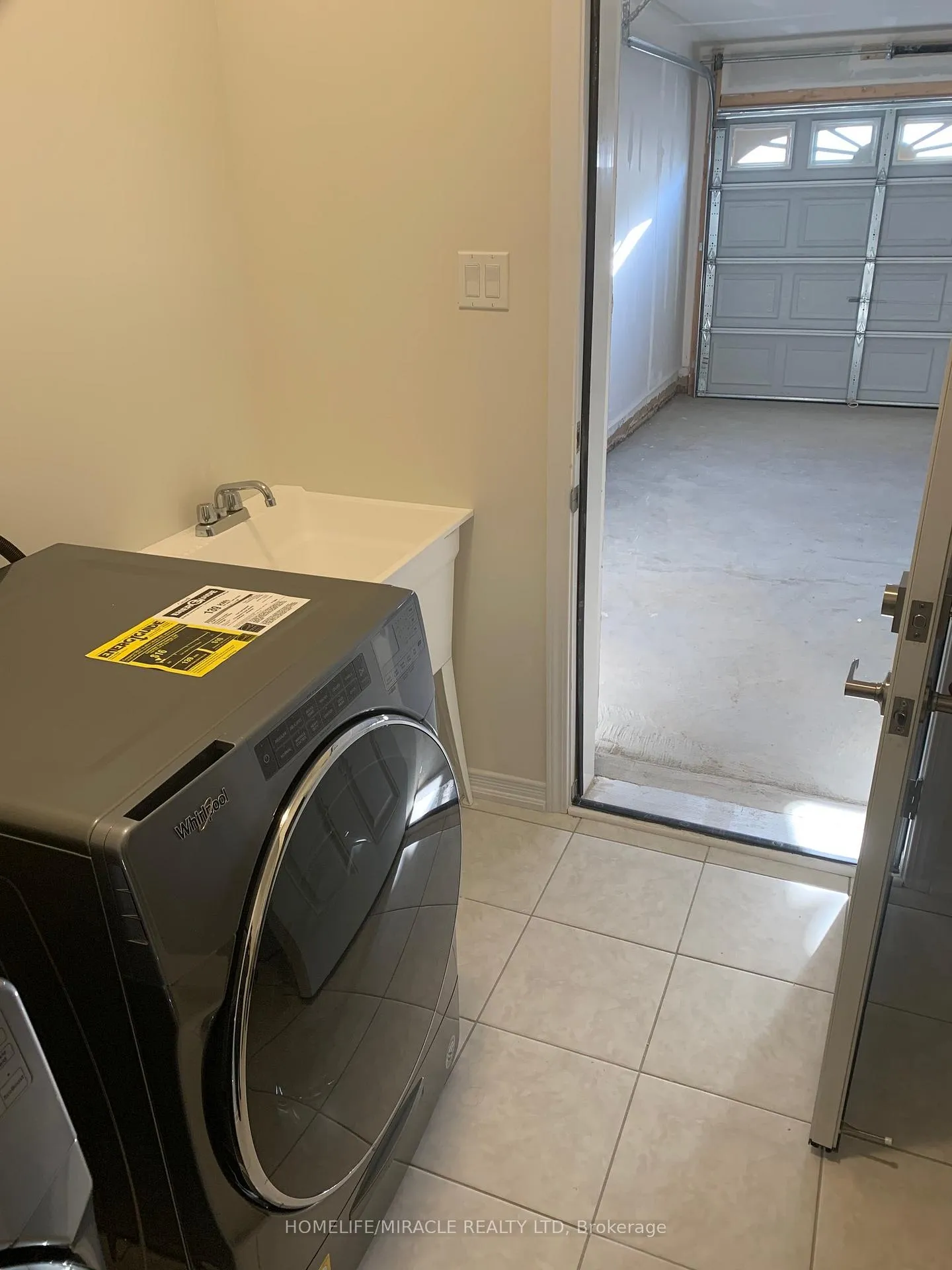 Photo 92 of 7844 Odell Crescent, Niagara Falls, Brown — HOMEH