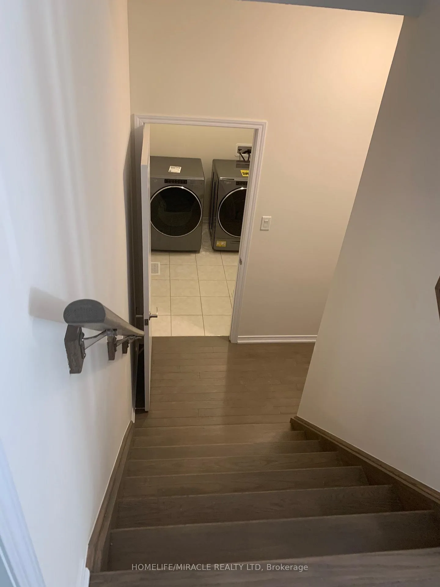 Photo 99 of 7844 Odell Crescent, Niagara Falls, Brown — HOMEH